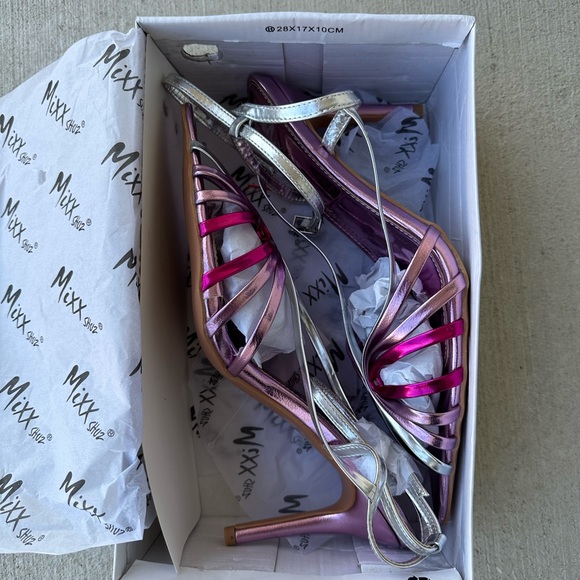 Fashion nova heels - Picture 2 of 3